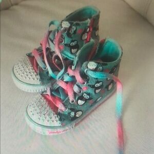 *3 Listings $40** Kids High-Top Skechers Light Up Sneakers with Penguin Design